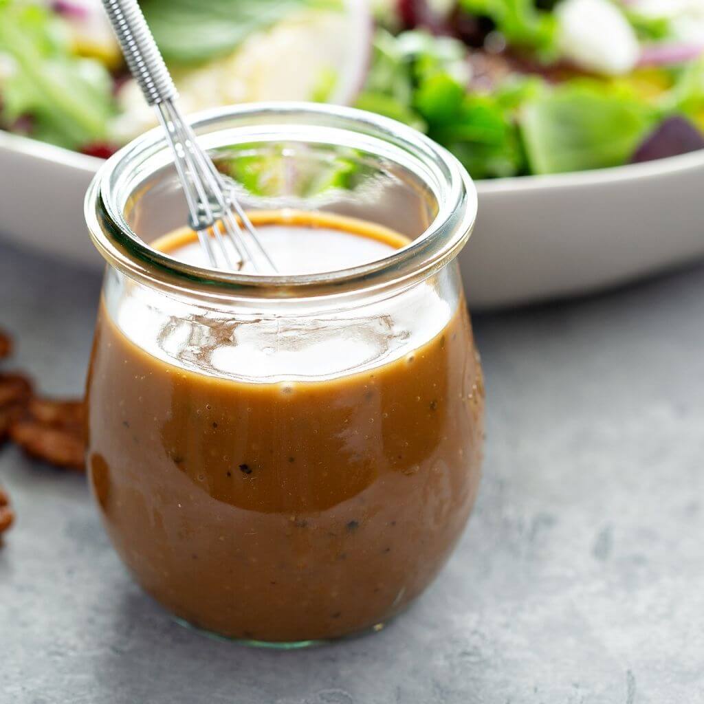 Honey Citrus Vinaigrette, a light and tangy salad dressing with a sweet infusion of honey and the refreshing notes of citrus.